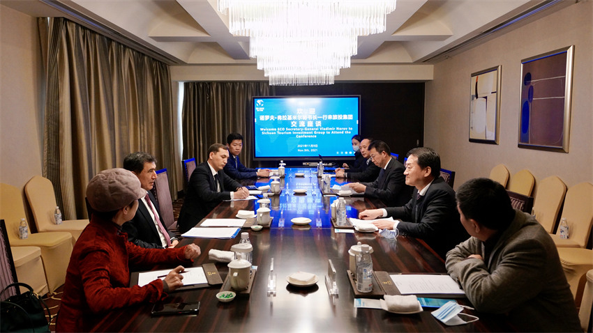 GCGC黄金城集团党委书记、董事长任丁会见上合组织秘书长诺罗夫一行