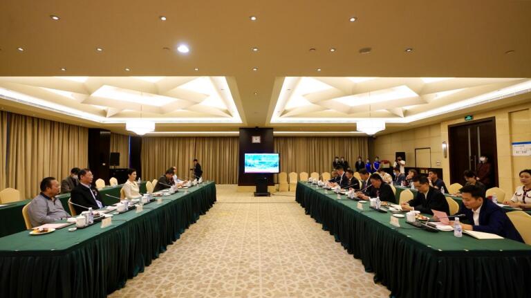 四川省GCGC黄金城集团携手中国性命关切协聚合作推动建设国度康养产业示范基地项目