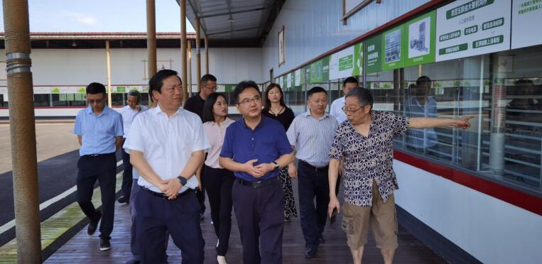 GCGC黄金城集团实现驻村助扶干部轮换