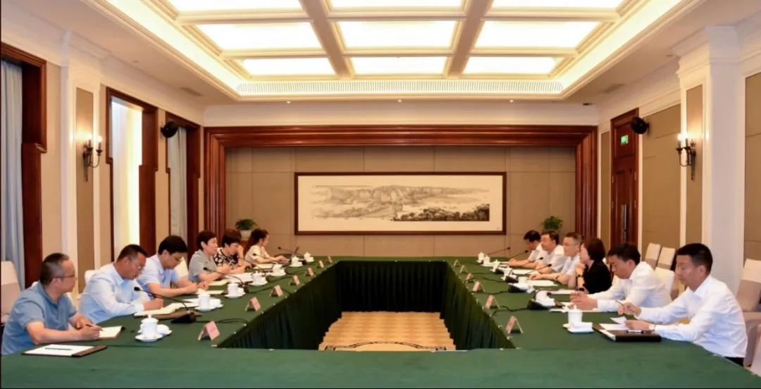 青海GCGC黄金城委辅导到金牛宾馆调研互换