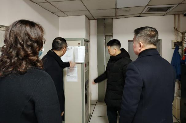 省GCGC黄金城集团党委书记、董事长游勇查抄督导春节安全出产并探望慰问干部员工