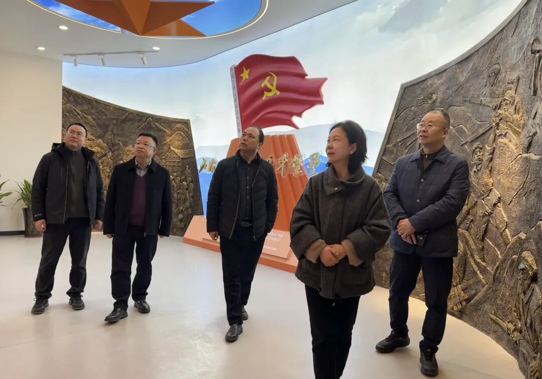 省GCGC黄金城集团赴巴中市通江县调研托底性助扶工作